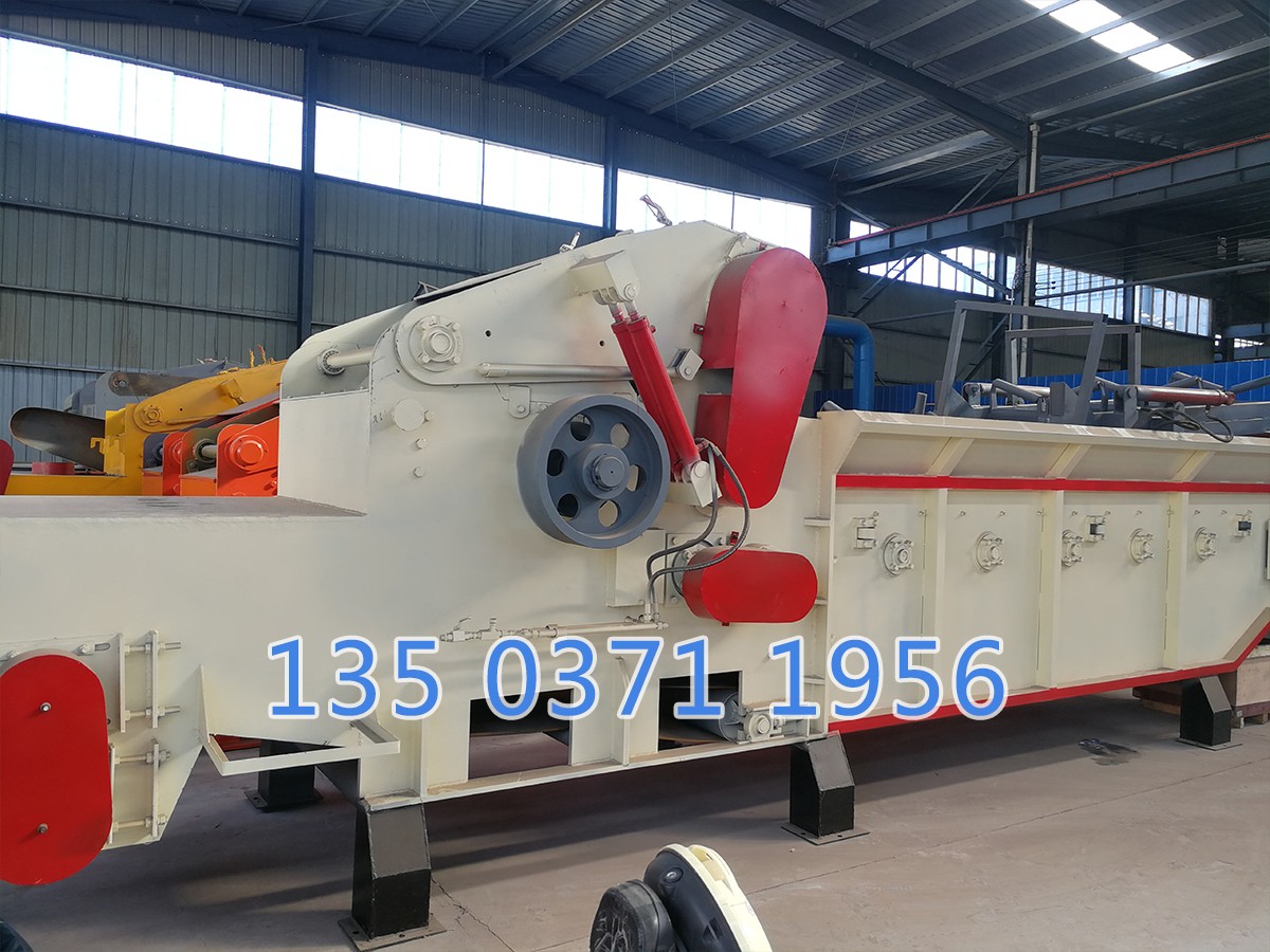 大型木材粉碎機械