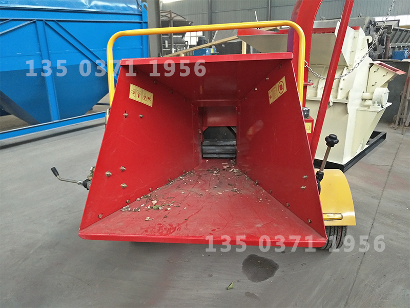 小型柴油樹枝粉碎機