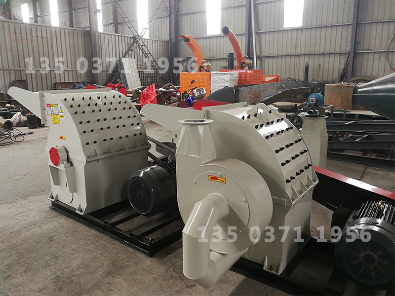 小型移動樹枝粉碎機